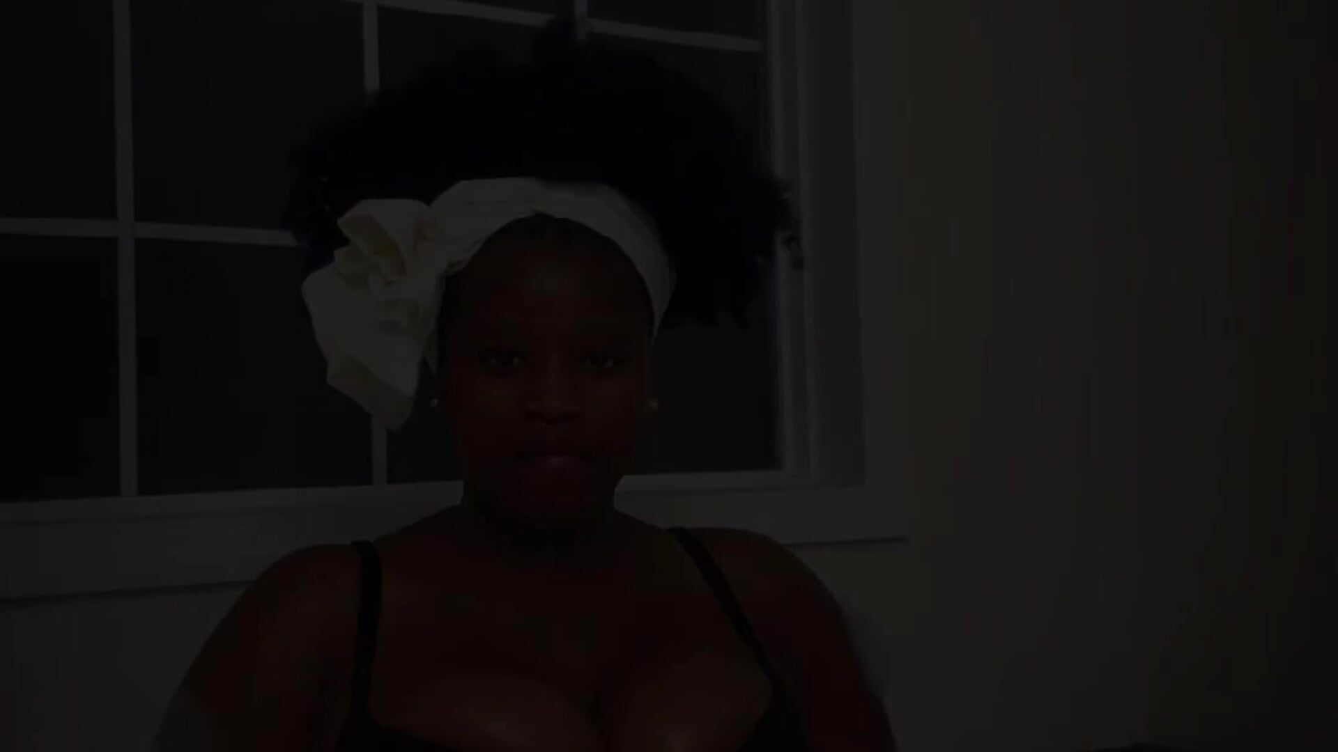 a8c639c448fa47f199d01a2d0fd629d0 – video af Nadiathick