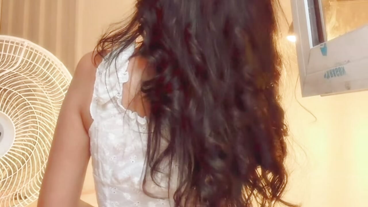 How do you like my hair? 😏💕 - vidéo du modèle de showcams lana_blue_
