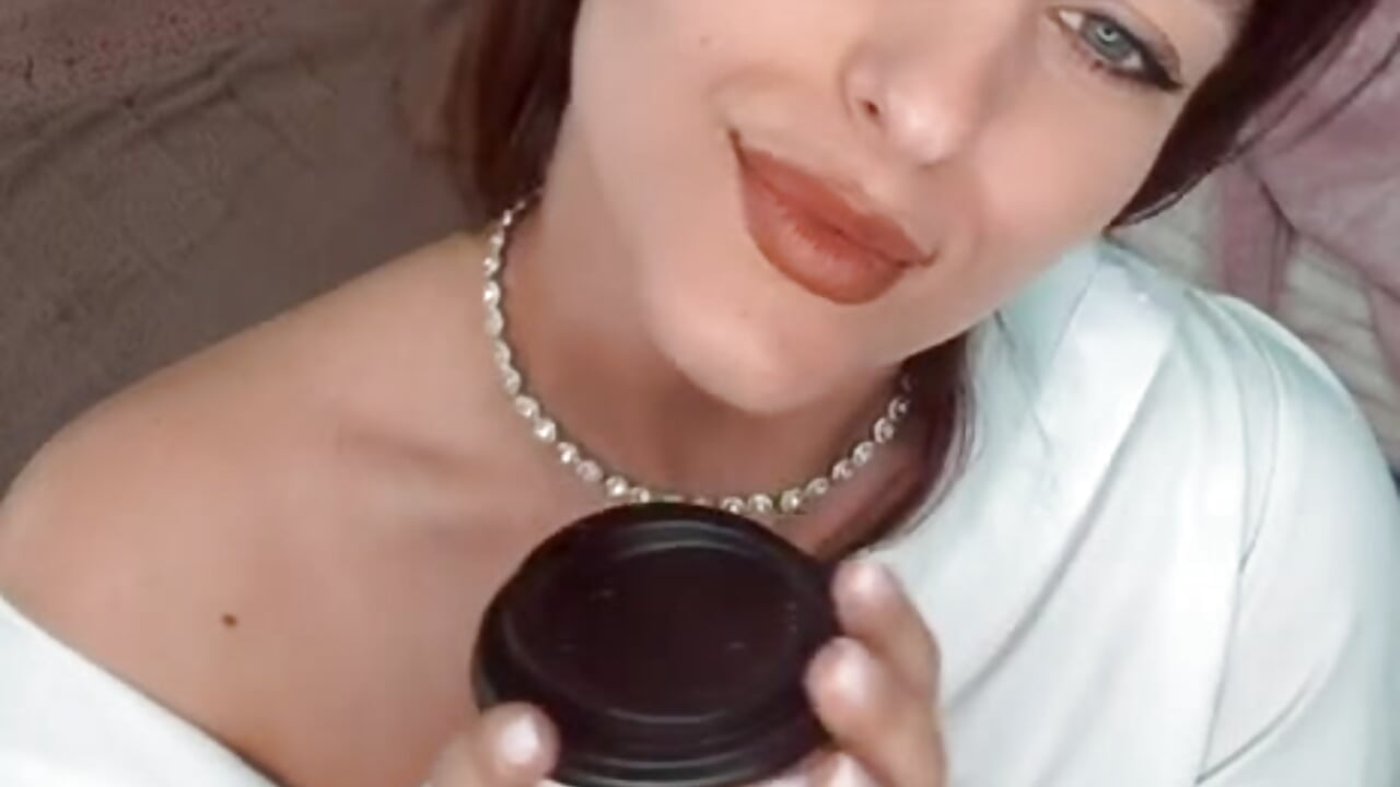 Coffee time? you and me?🍵😍 - video av FreyaHeart cam model