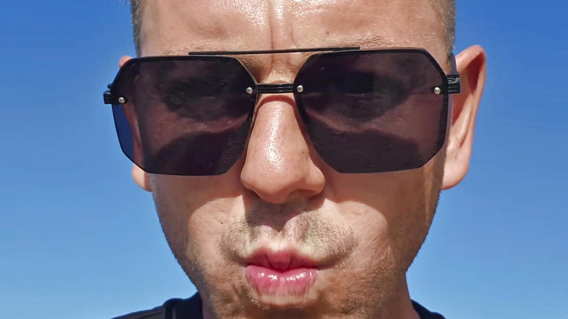 9a0fea00-3230-421d-aeb5-8bb15a8b1cfa-1_all_27549 - 視頻由 Alex-andru88 主播提供