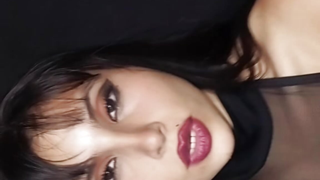 A kiss rich in my sexy lips ☀🎀