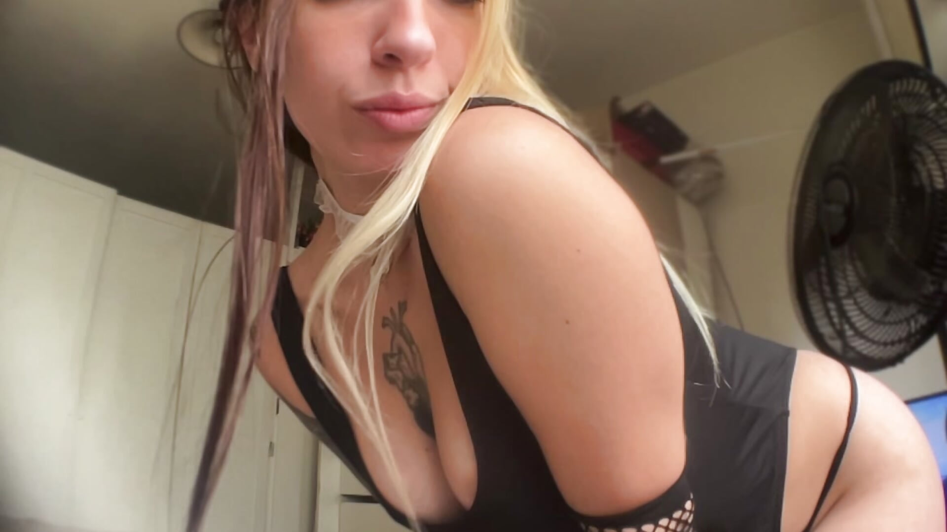 Me ✨ a bad kitty 🖤 - Vídeo de StonerWitch6, modelo de vídeos