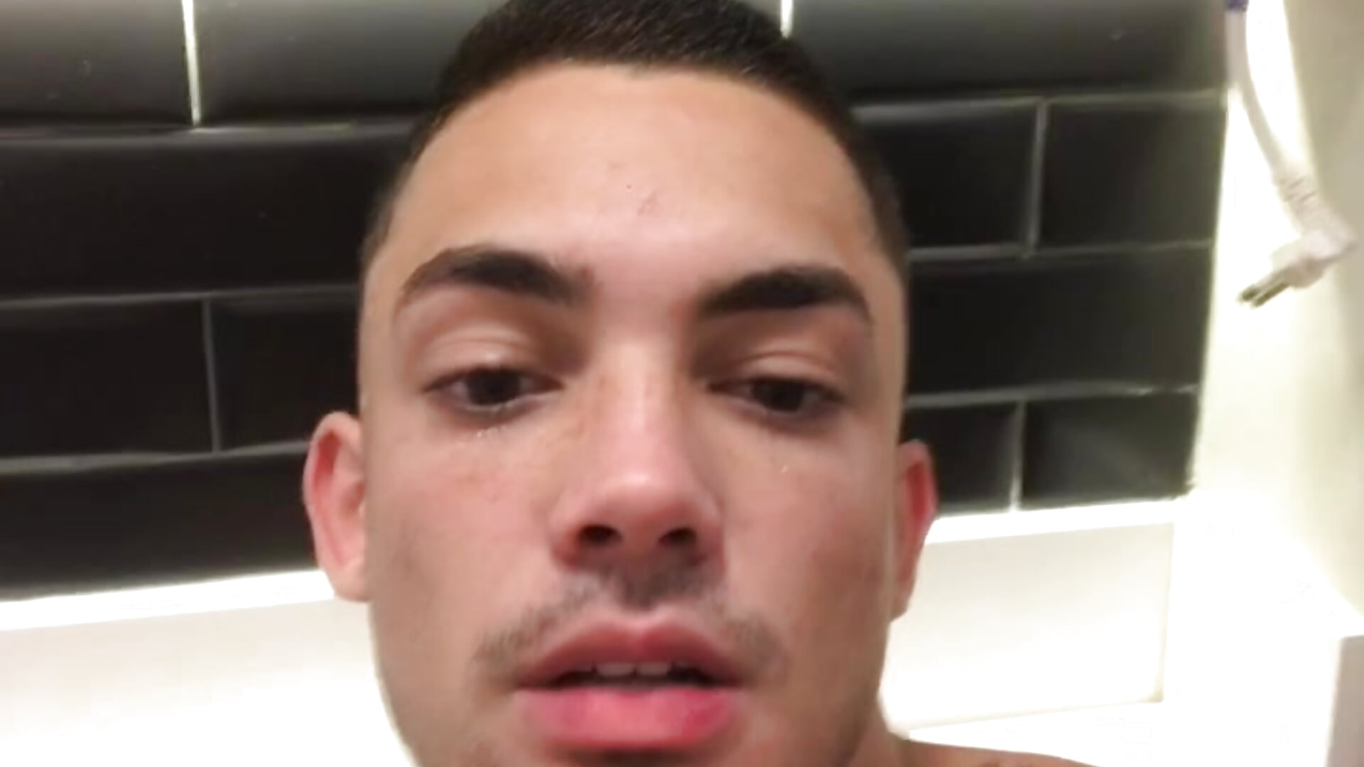 a3cb93c9f5fc4ffda05c0d9c597c2c7d - video by orlandodotado cam model