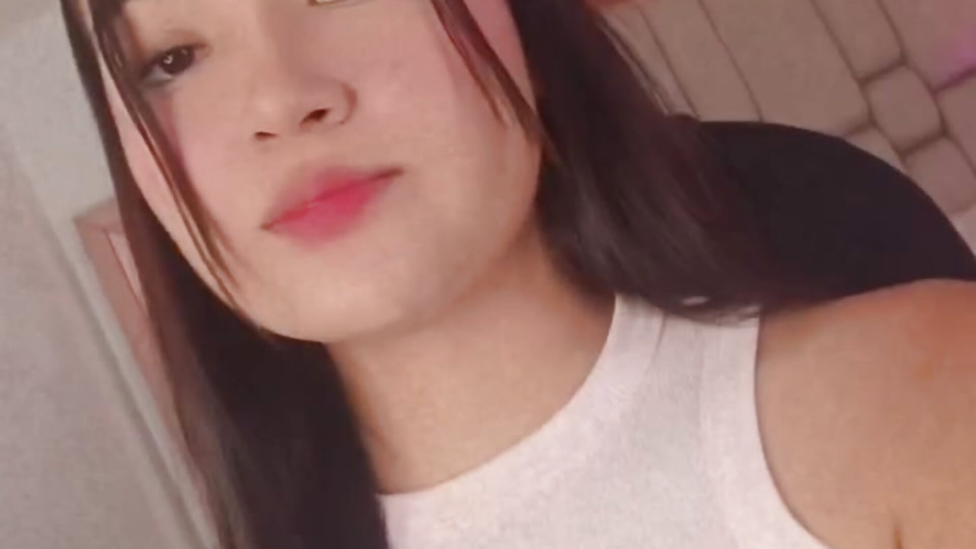 <3