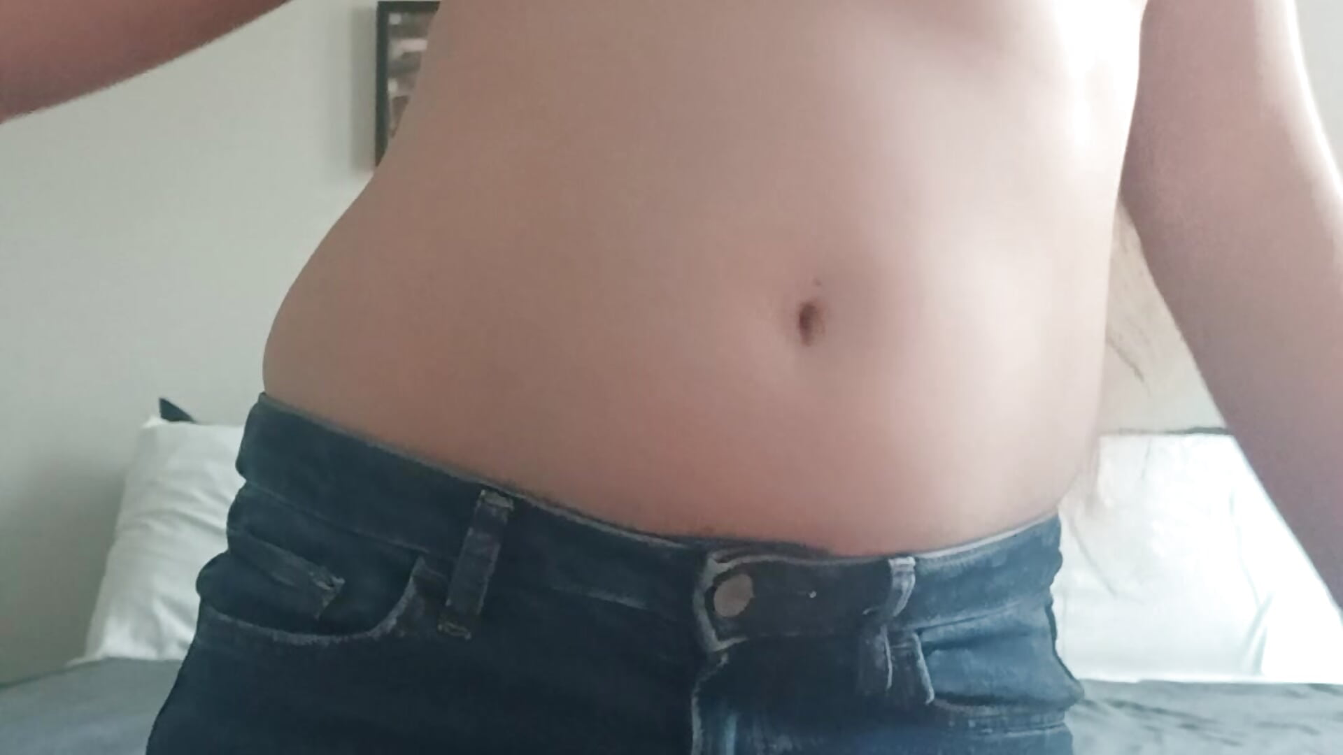 POV Tease coming home eating me - video by GeminiGoddess22 cam model