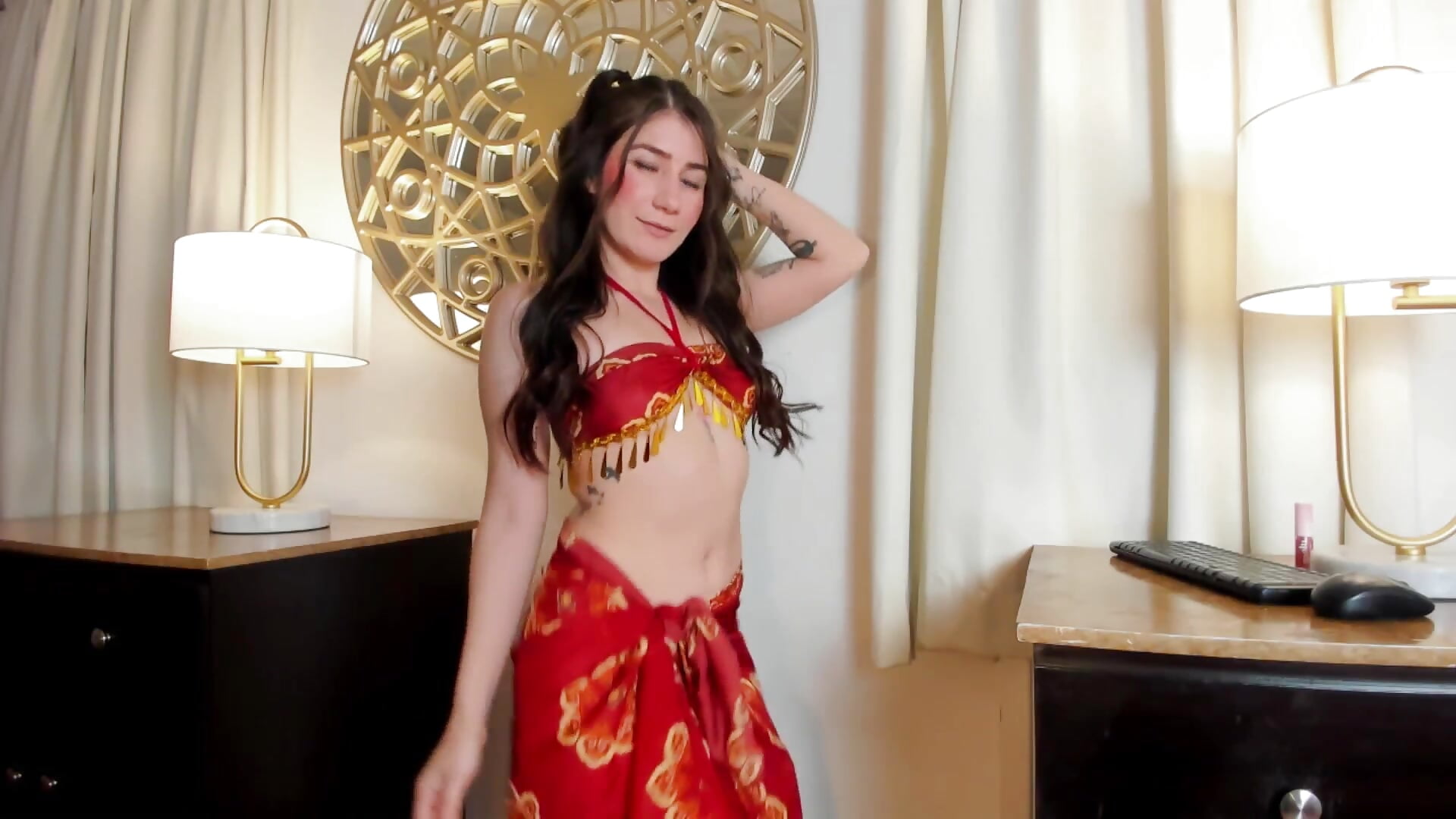 Dance  💋 - відео від вебкаммоделі Bambi_cutee