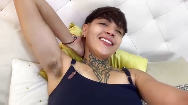 WhatsApp Video 2025-11-21 at 23,33,14 - video của người mẫu cam b3k_afrodict