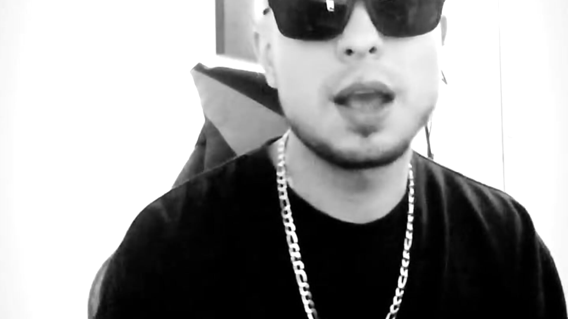 My new song－カメラキャストのAxel_Grossの動画