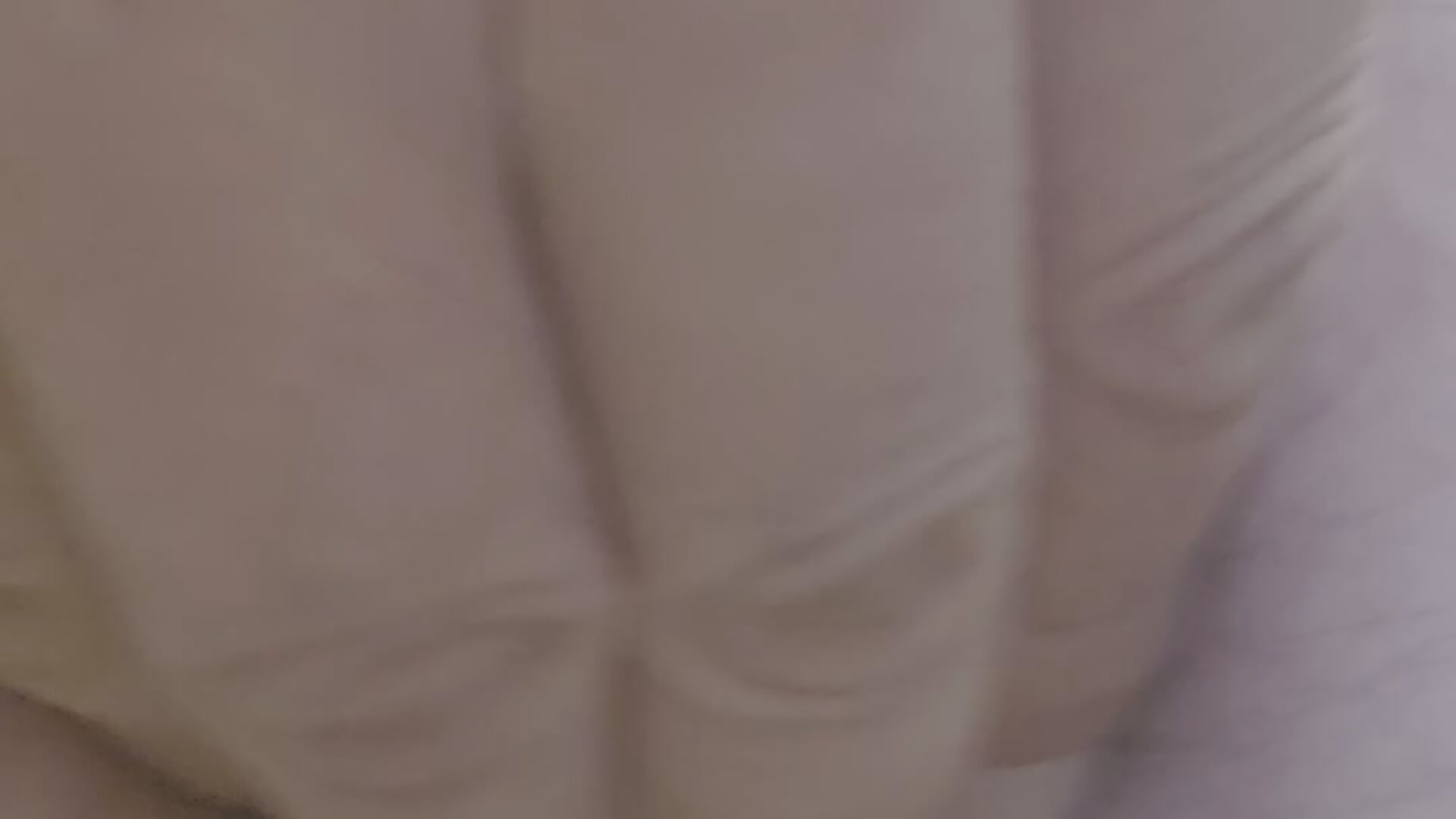 Self fuck - video by imherenowBureau cam model