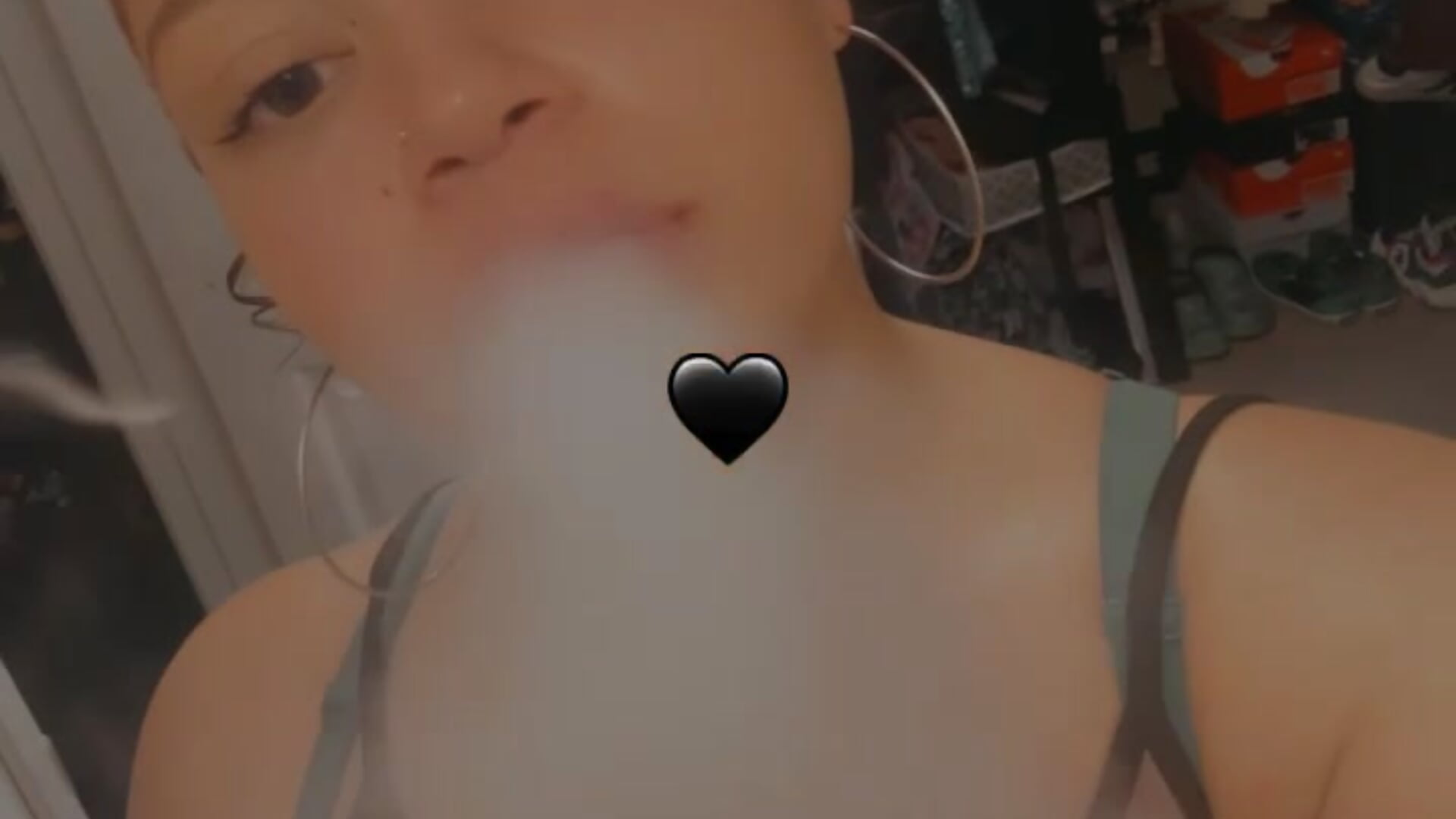 My eyes say fuck me - video van thatgurlred cam-model