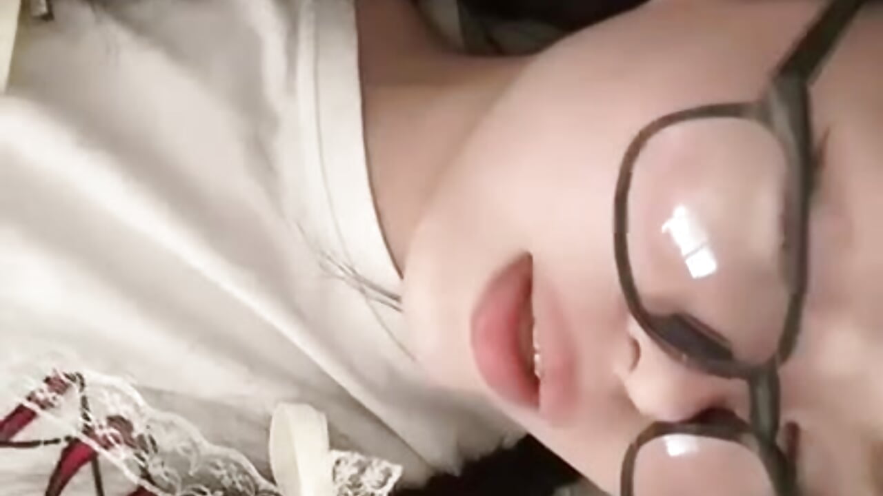 Nerdy girls club hehe :) - video by koyoomi cam model