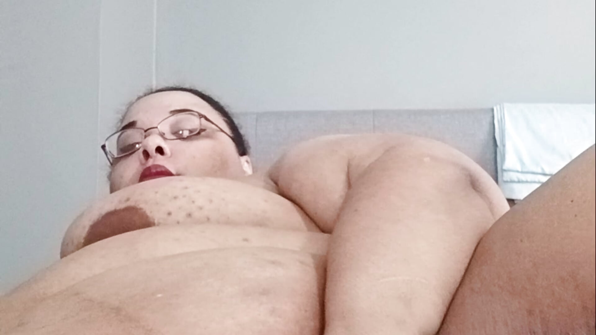 I love playing with my fat pussy! - video by SexyBBW10790 cam model