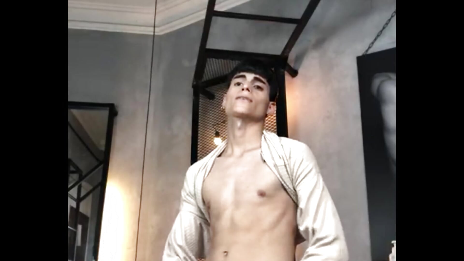 My CUM wants to leave - video by Dani_mc1 cam model