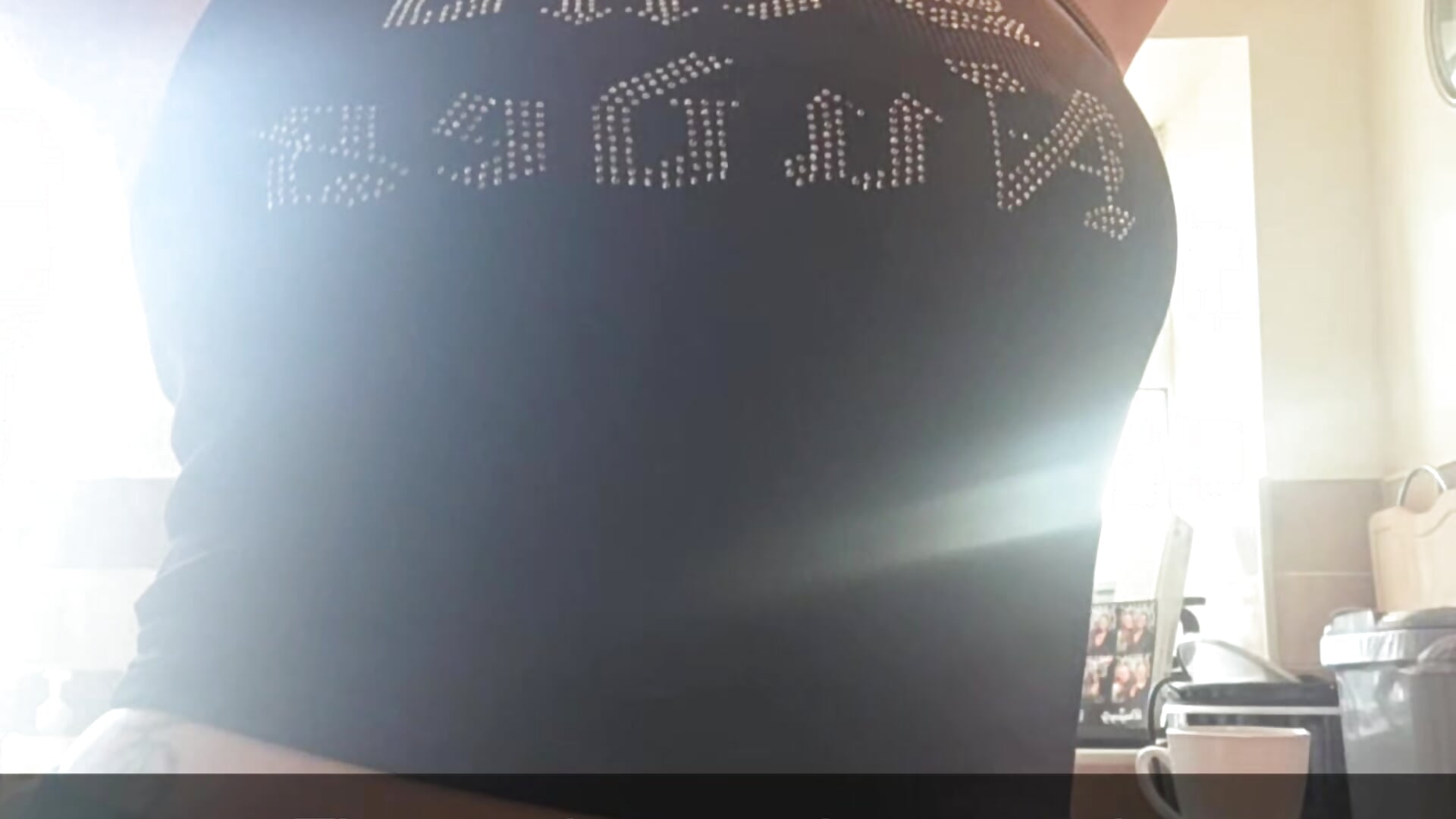 Busy busy 👀 - video by MissLolly92 cam model