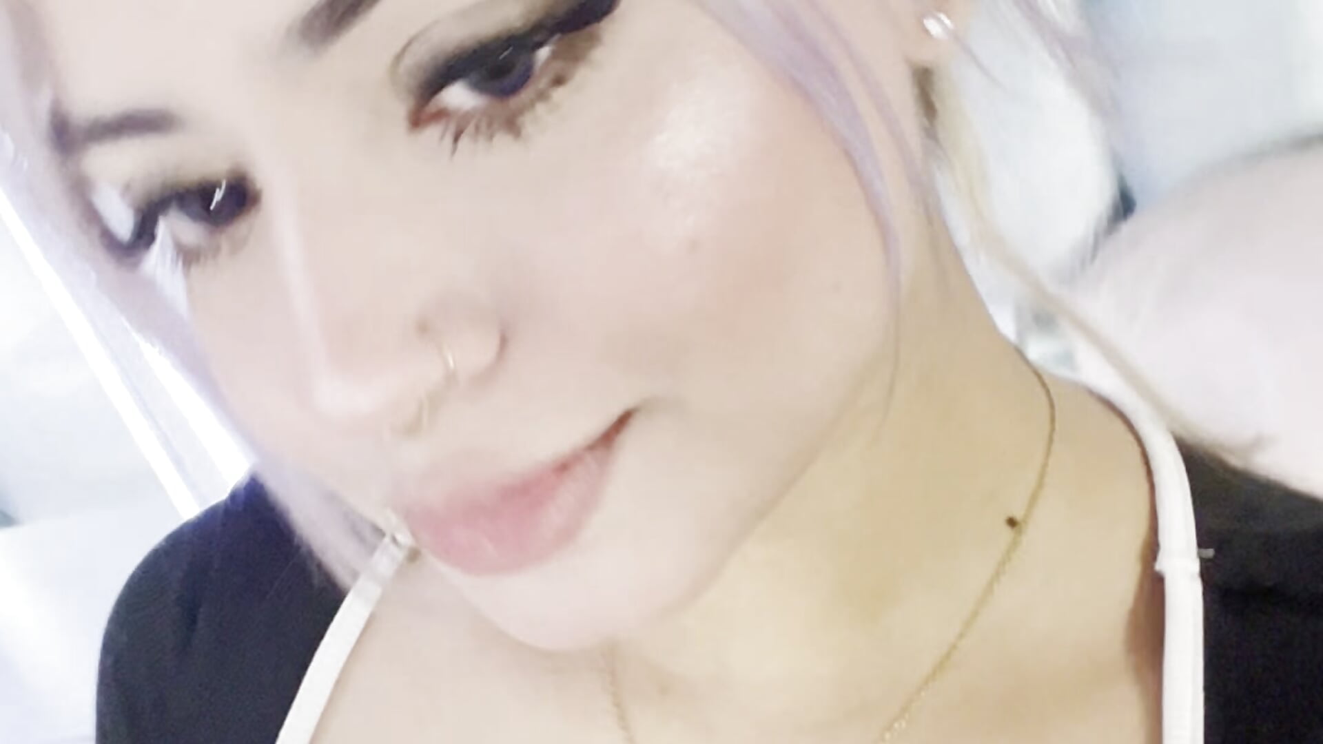 kiss dear 💋 - video av Ella_Lenox cam-modell