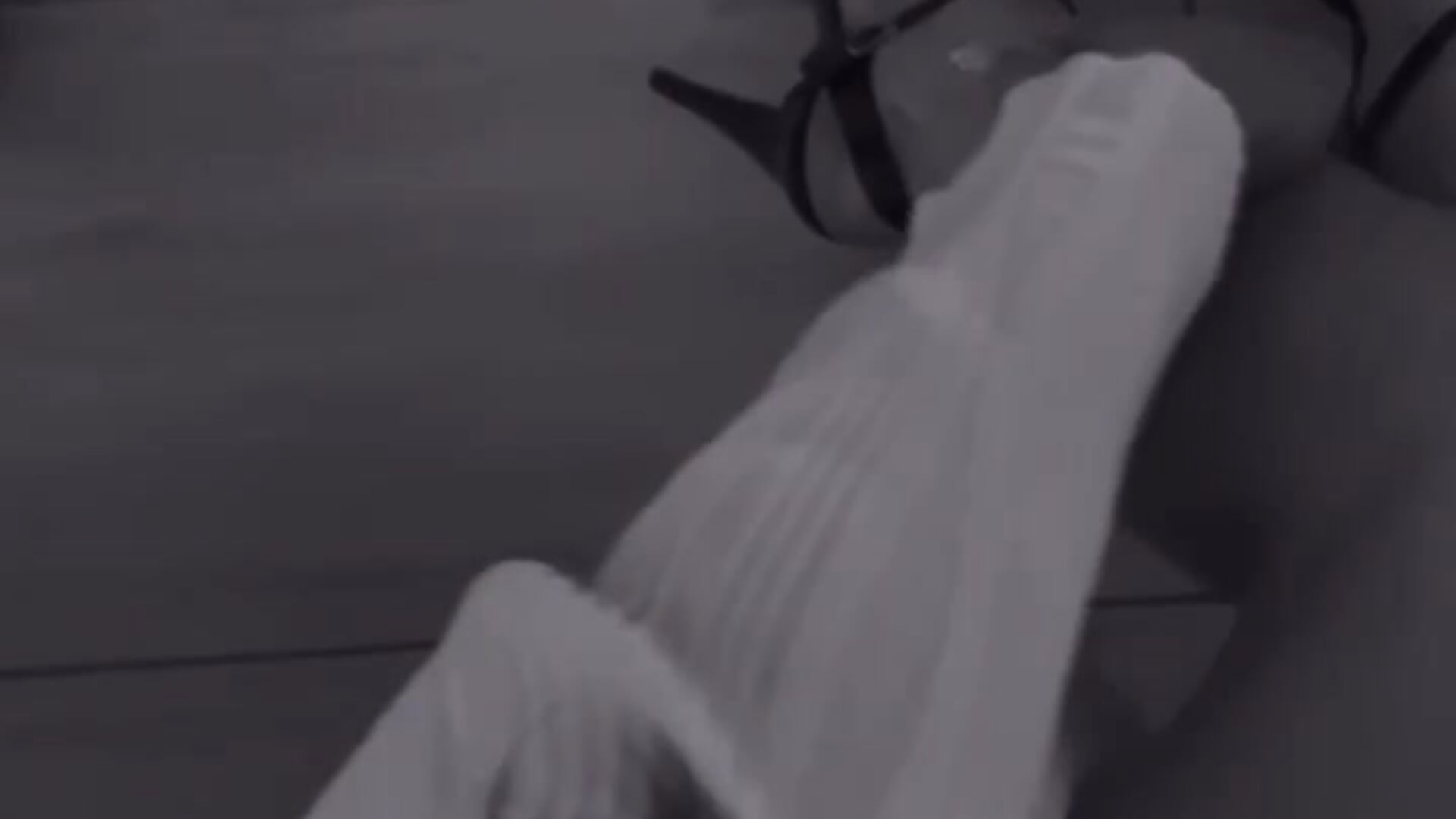 #legs#heels - video by Mollyinyourmind cam model