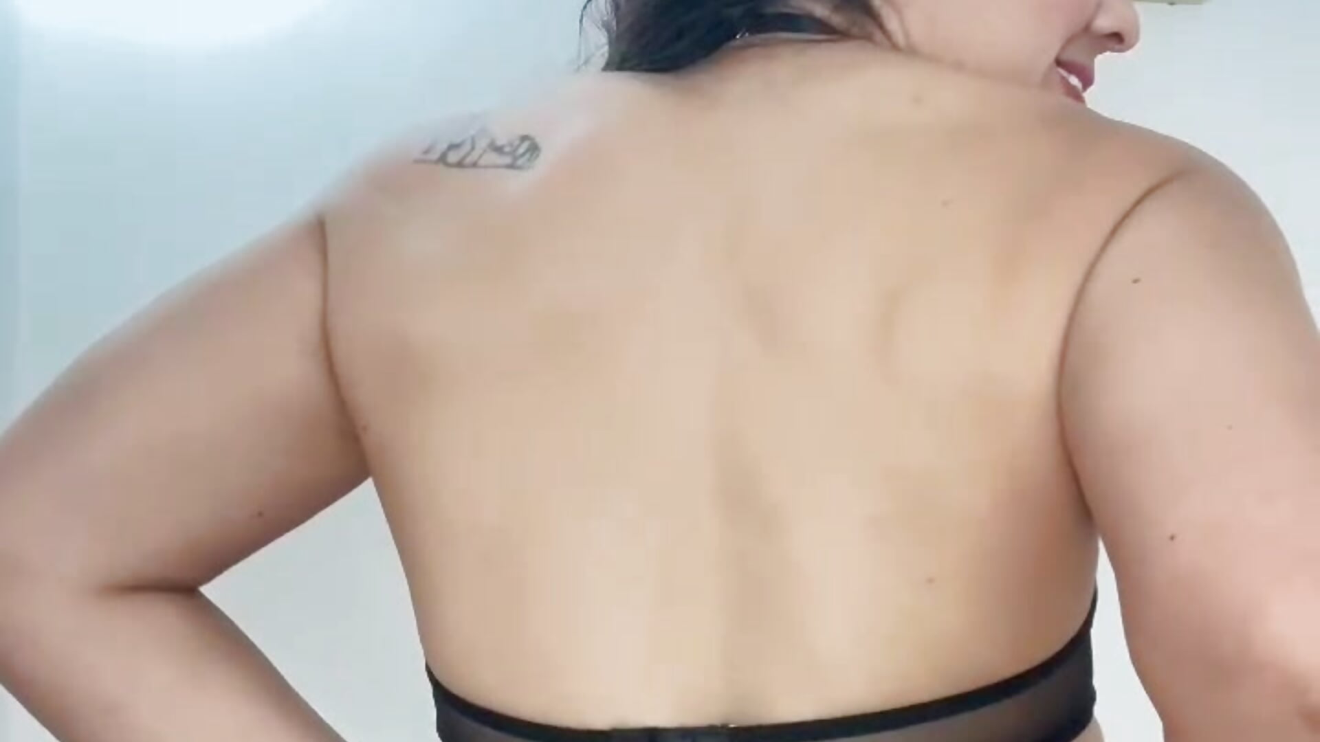 Hi Sr - video di leiablack modella di cam