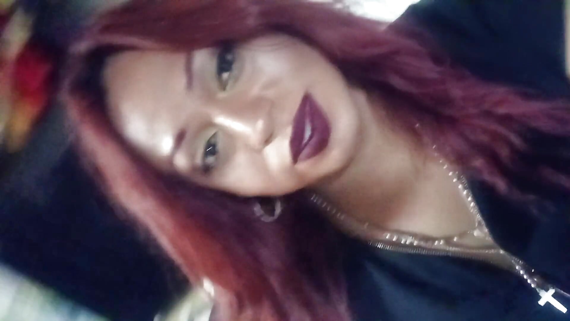 Hola mis amores aquí me presento－カメラキャストのAndreiwisの動画