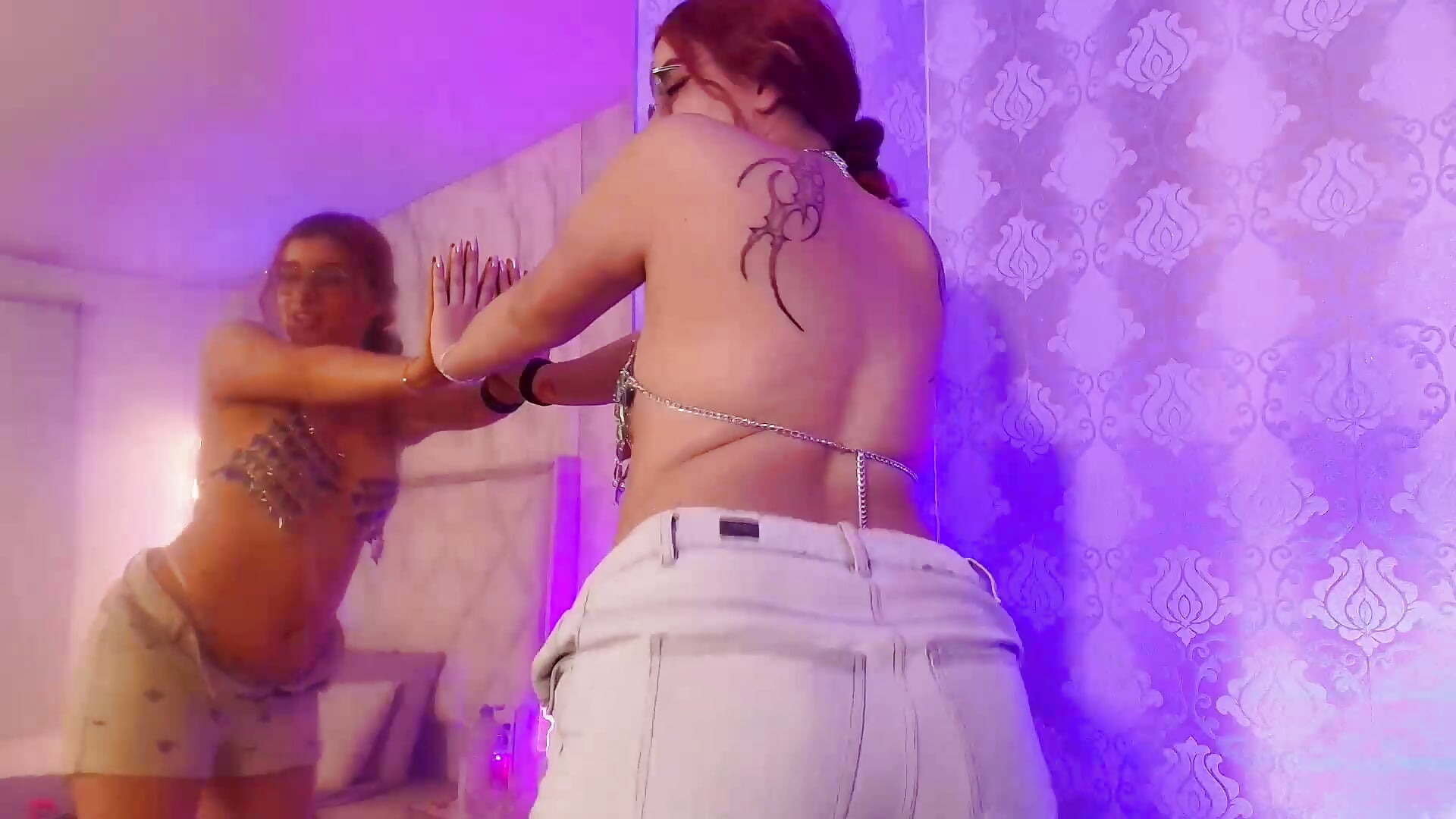 Shall we dance?  💃🏻 — filmik Naomy_tay1, modela(-lki) na kamerkach