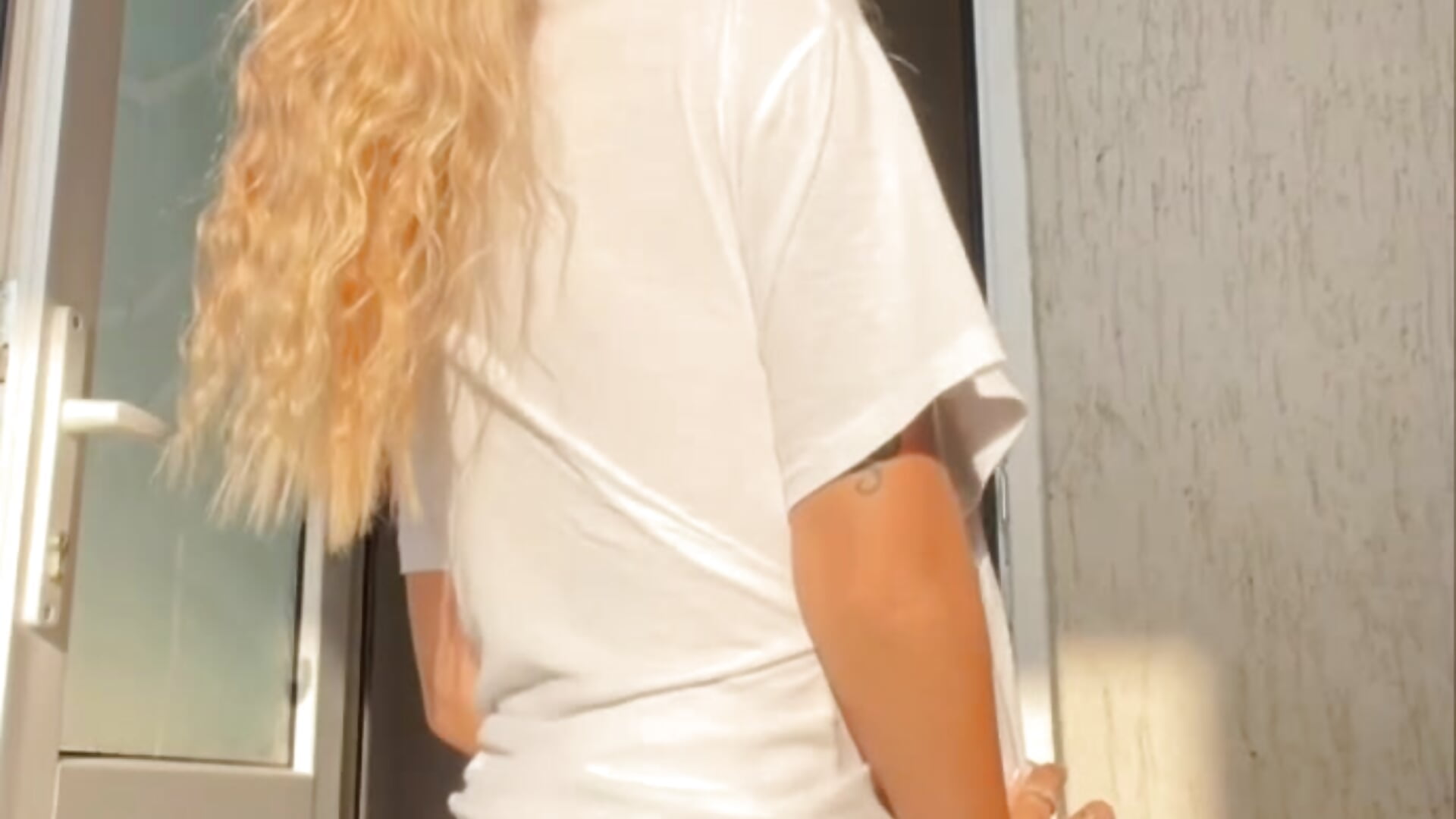 🫶☀️dancing in the sun☀️🫶 - video by Martina_Isseee cam model