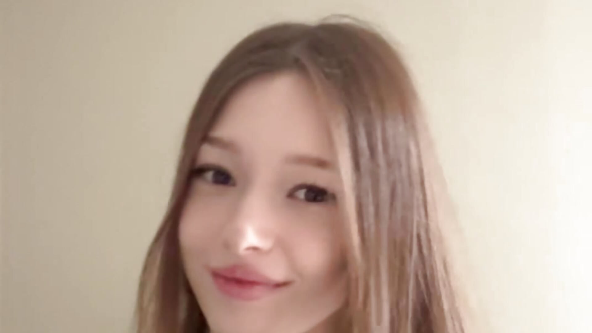 Vibin' - video by RemiFlover cam model