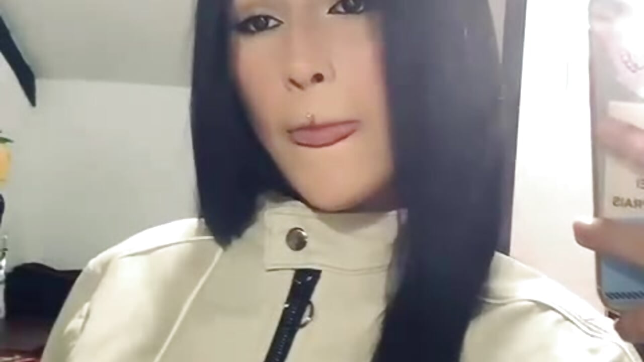 Casual and chic 💟🎀 - video by VioletBlaze cam model