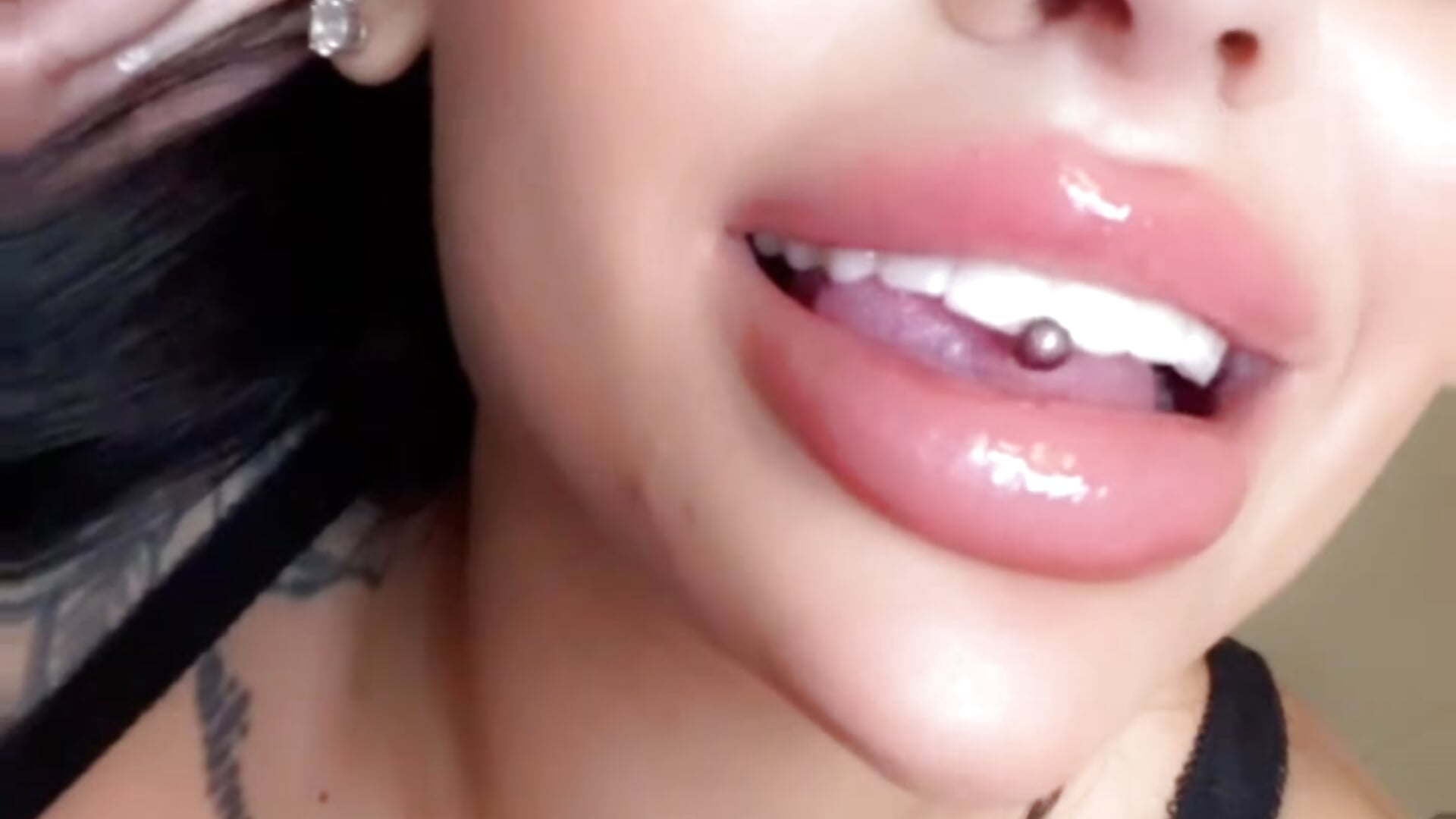 sasha - video by SassyNatasha cam model