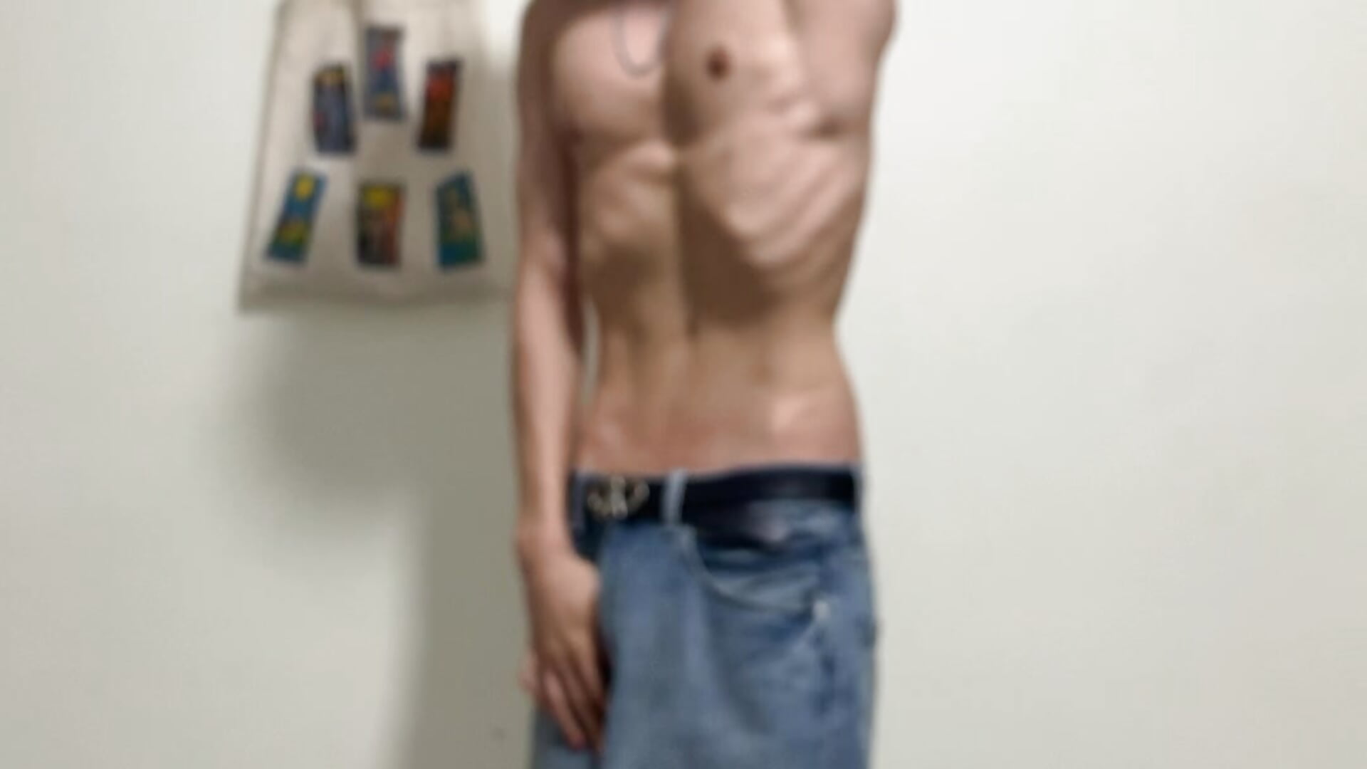 lokk this hot body 🦴😘 - video by felix__star cam model