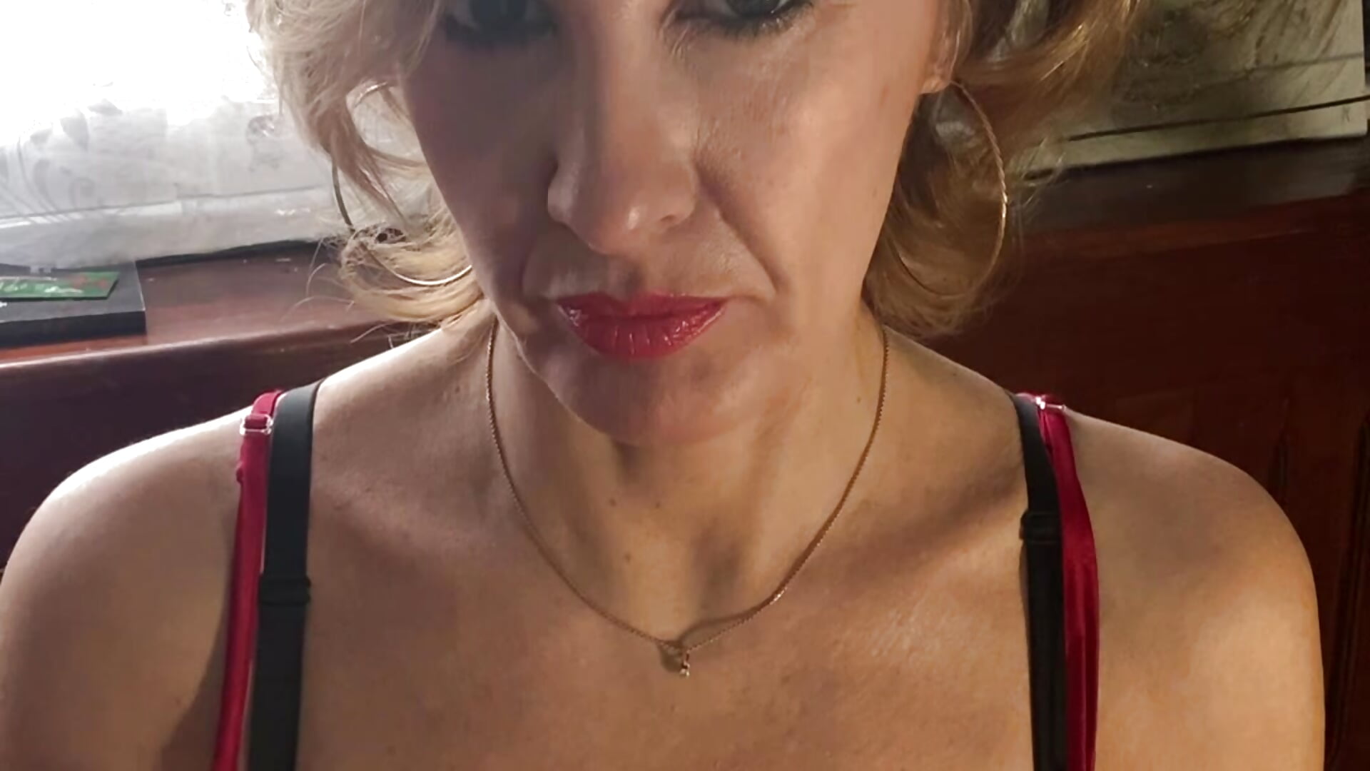 Sweet lips - TianaQLove 캠 모델의 동영상