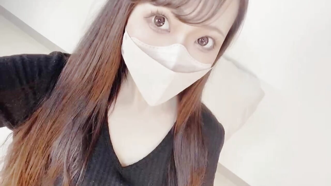 770117604,725069 - video by Beni_betty cam model