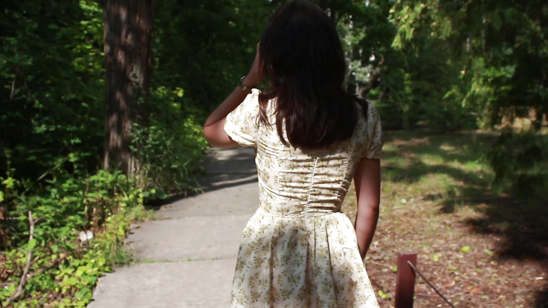 Walking in a pack with you 🤭 - video by LounaDivine cam model