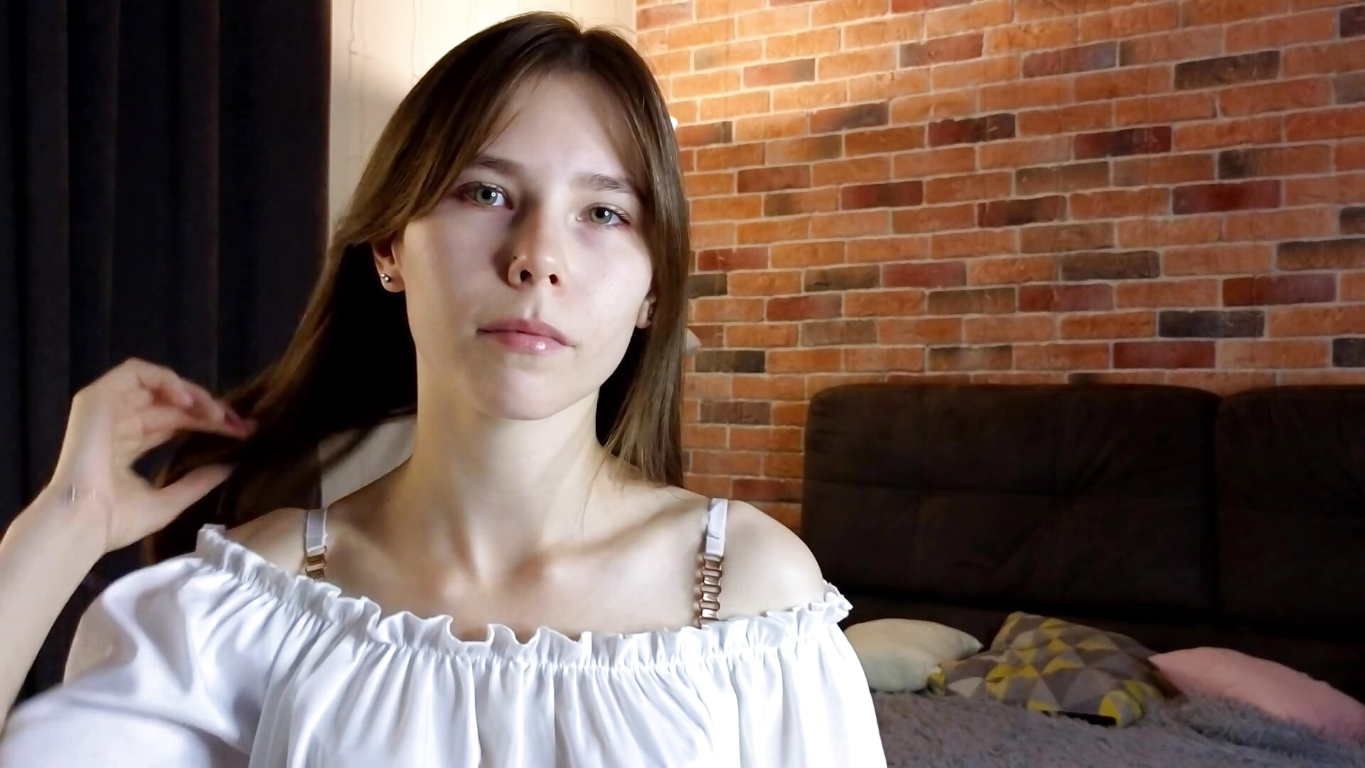 piercing - video by EmiliDen cam model