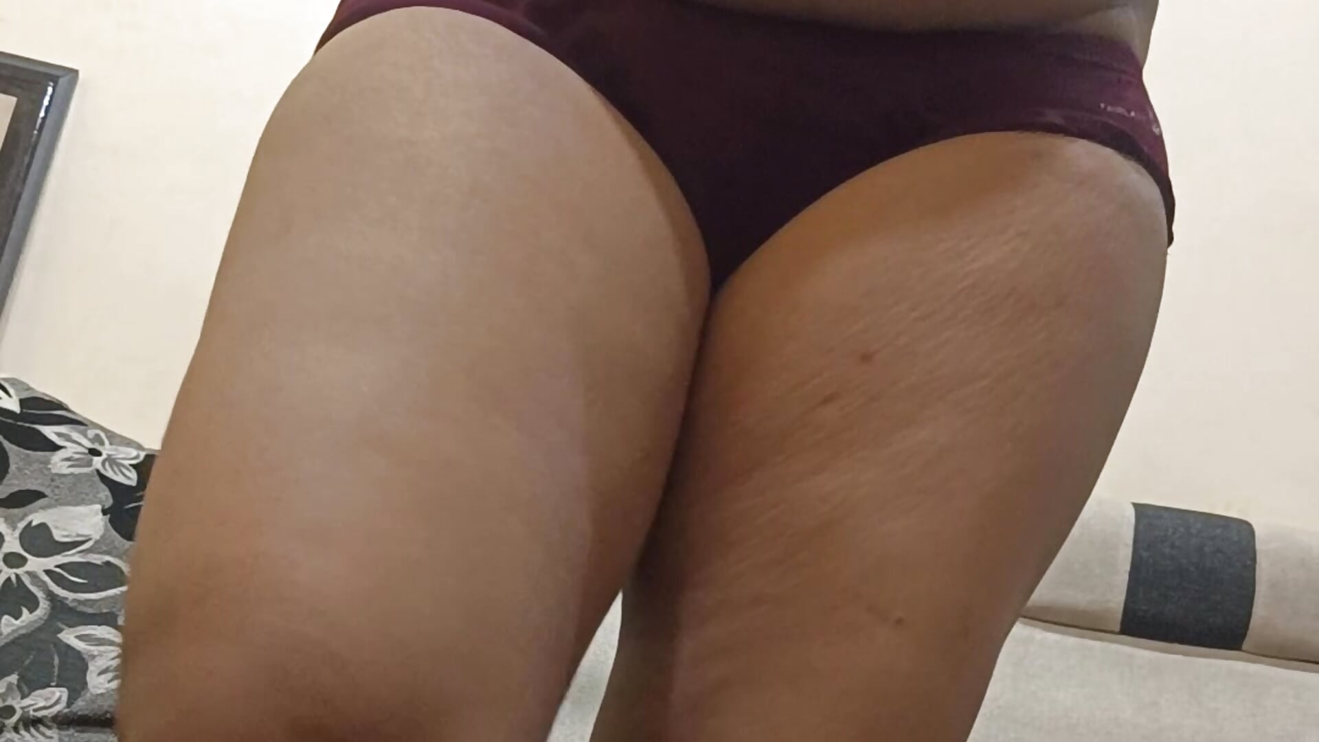 1000588923