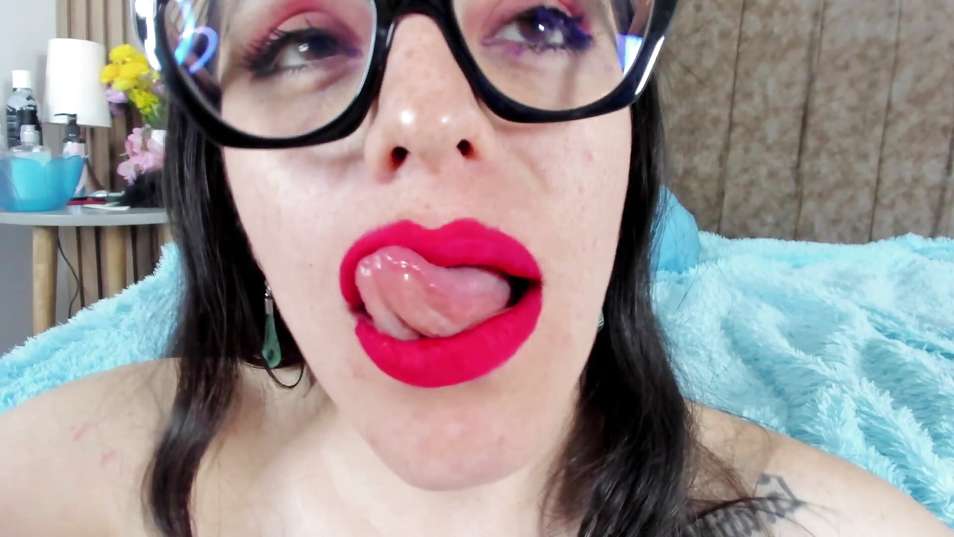Strawberry kiss for u - IsisNoir主播的视频