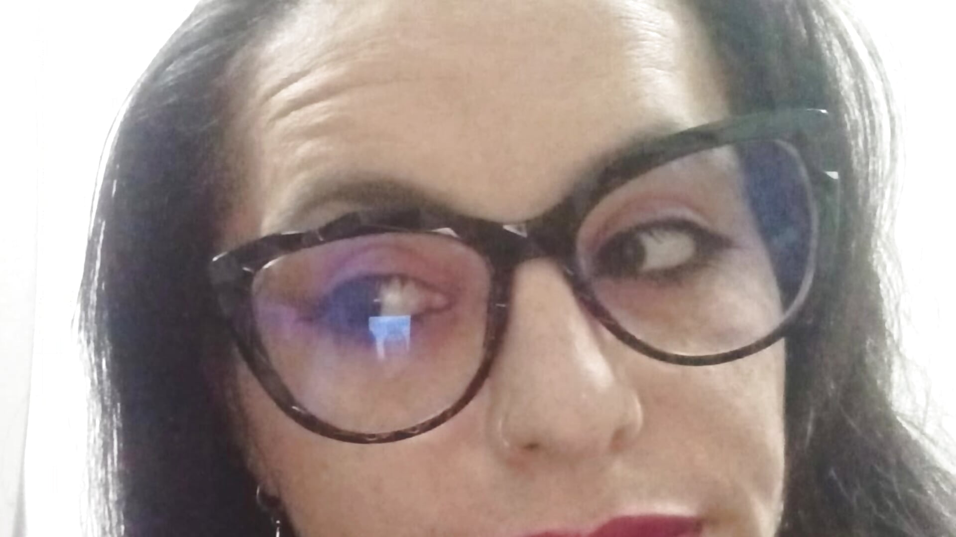 🔥🤭💘 - vidéo du modèle de showcams IsisNoir