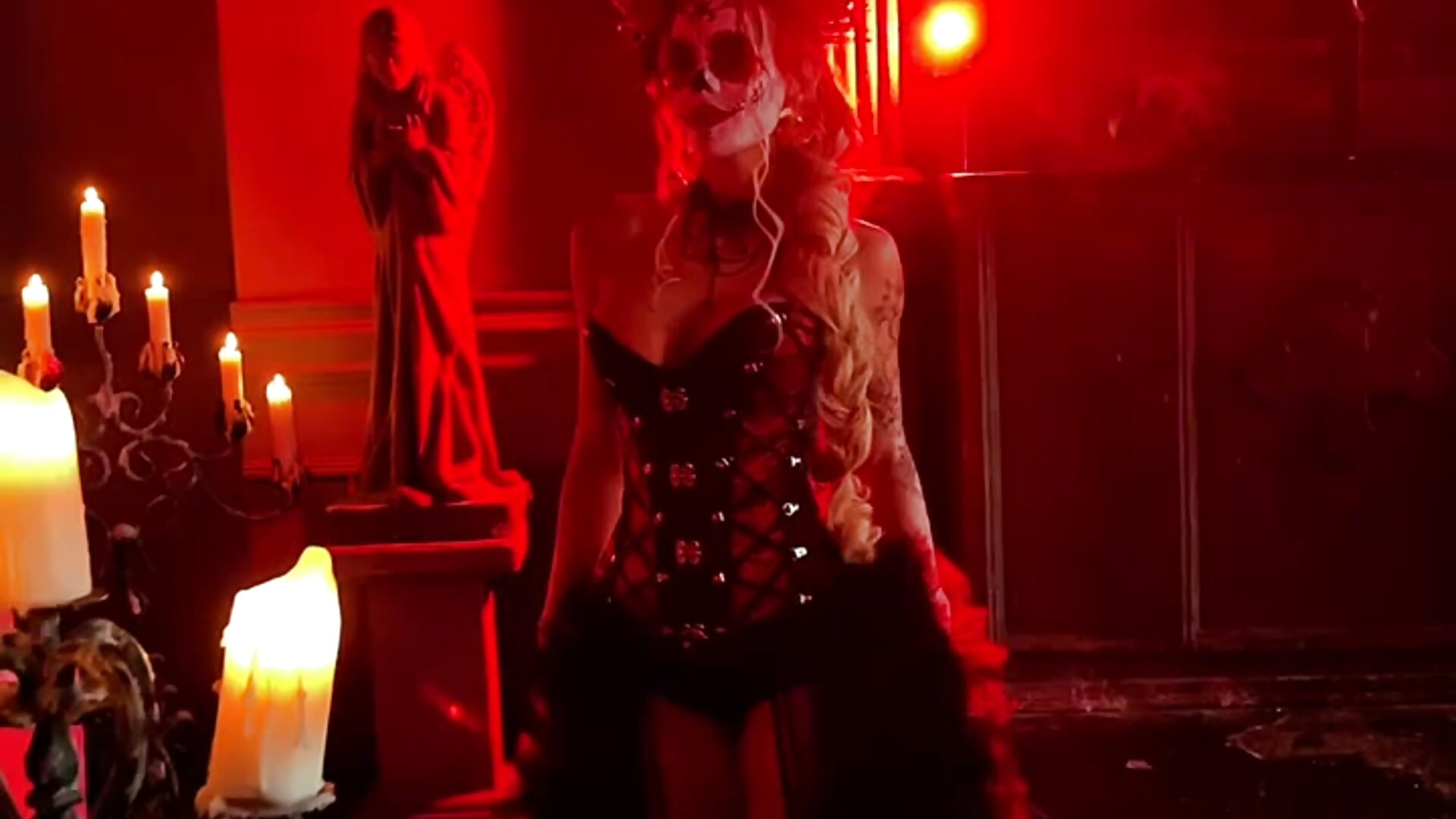 Halloween - Alvuwkaan video