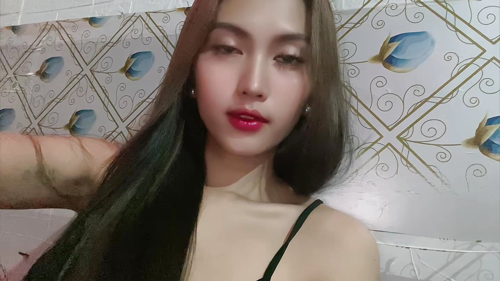 Its me - video by sassy_rianna cam model