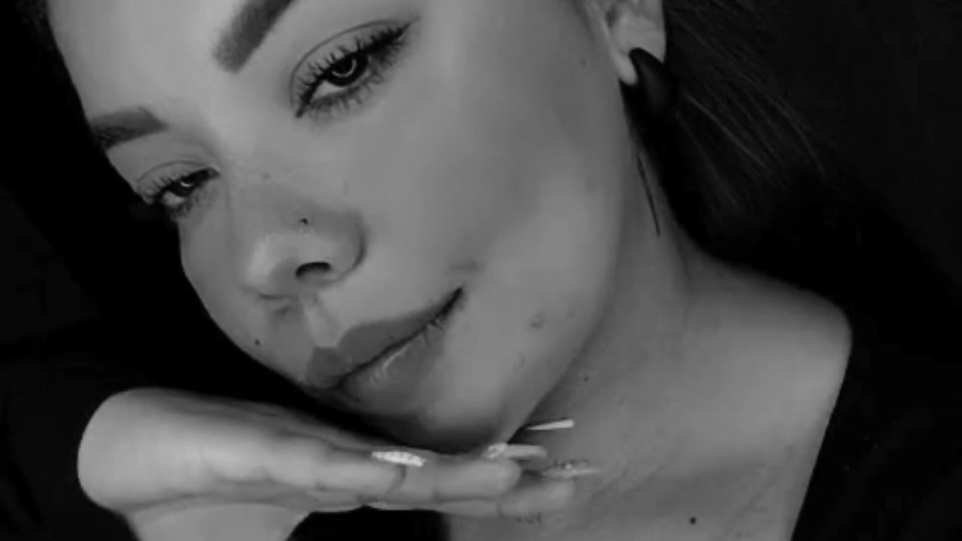 Sexy – video od webkamerové modelky BellatrixKorz