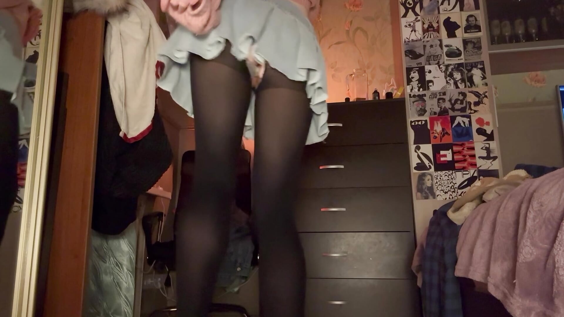 Do you want to look under my skirt?💜 - video by Delcatty cam model