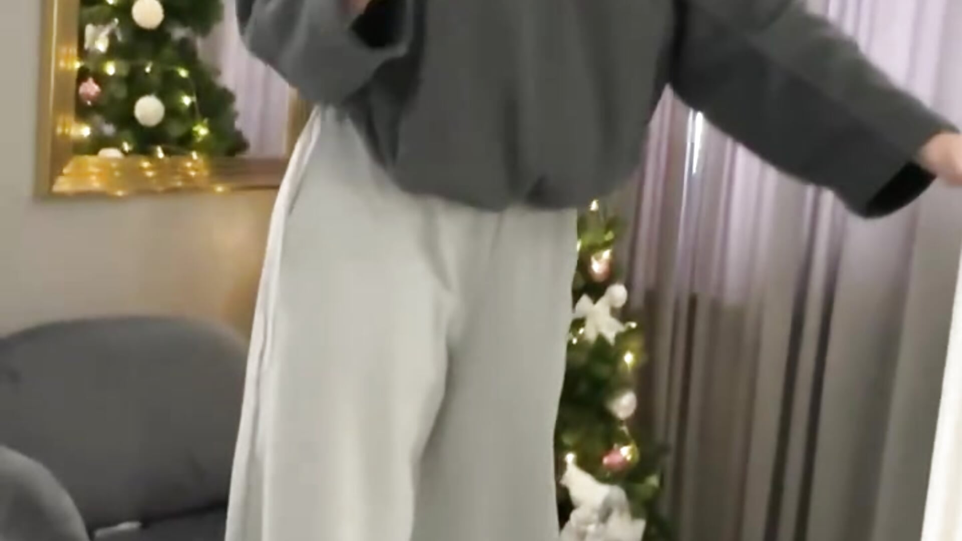 Very sexy dance on strip heels - video by MeganStrain cam model