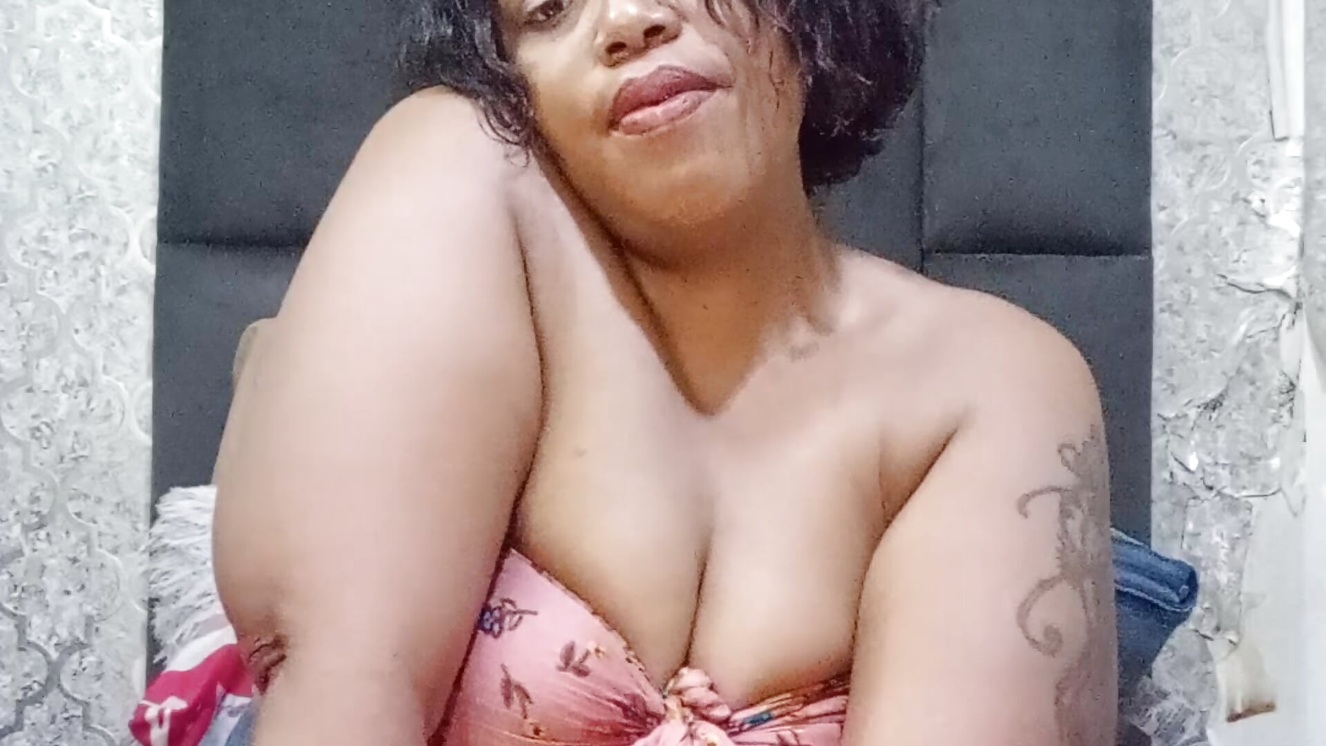 VID_20251222_073739.mp4 - vídeo de SexyKiarah modelo de câmara