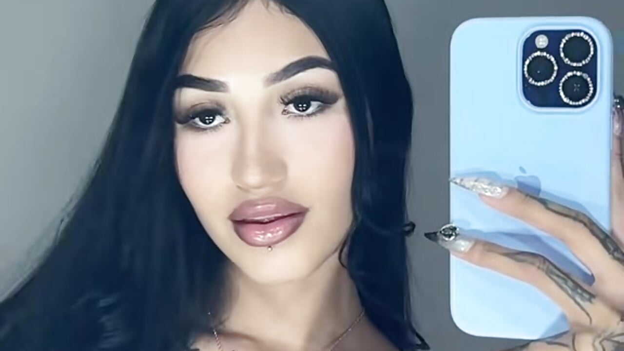 🖤 - วิดีโอโดย Ambar__beell โมเดลแคม