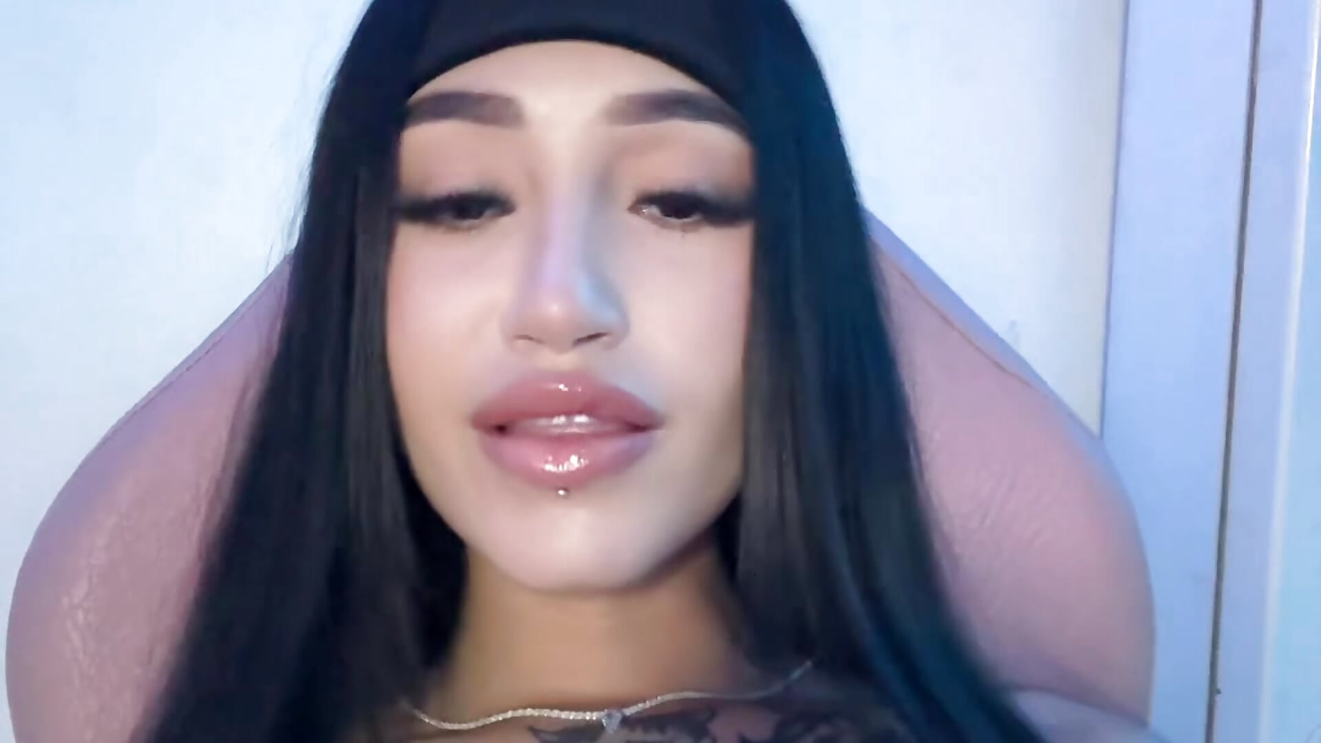 <3 - วิดีโอโดย Ambar__beell โมเดลแคม