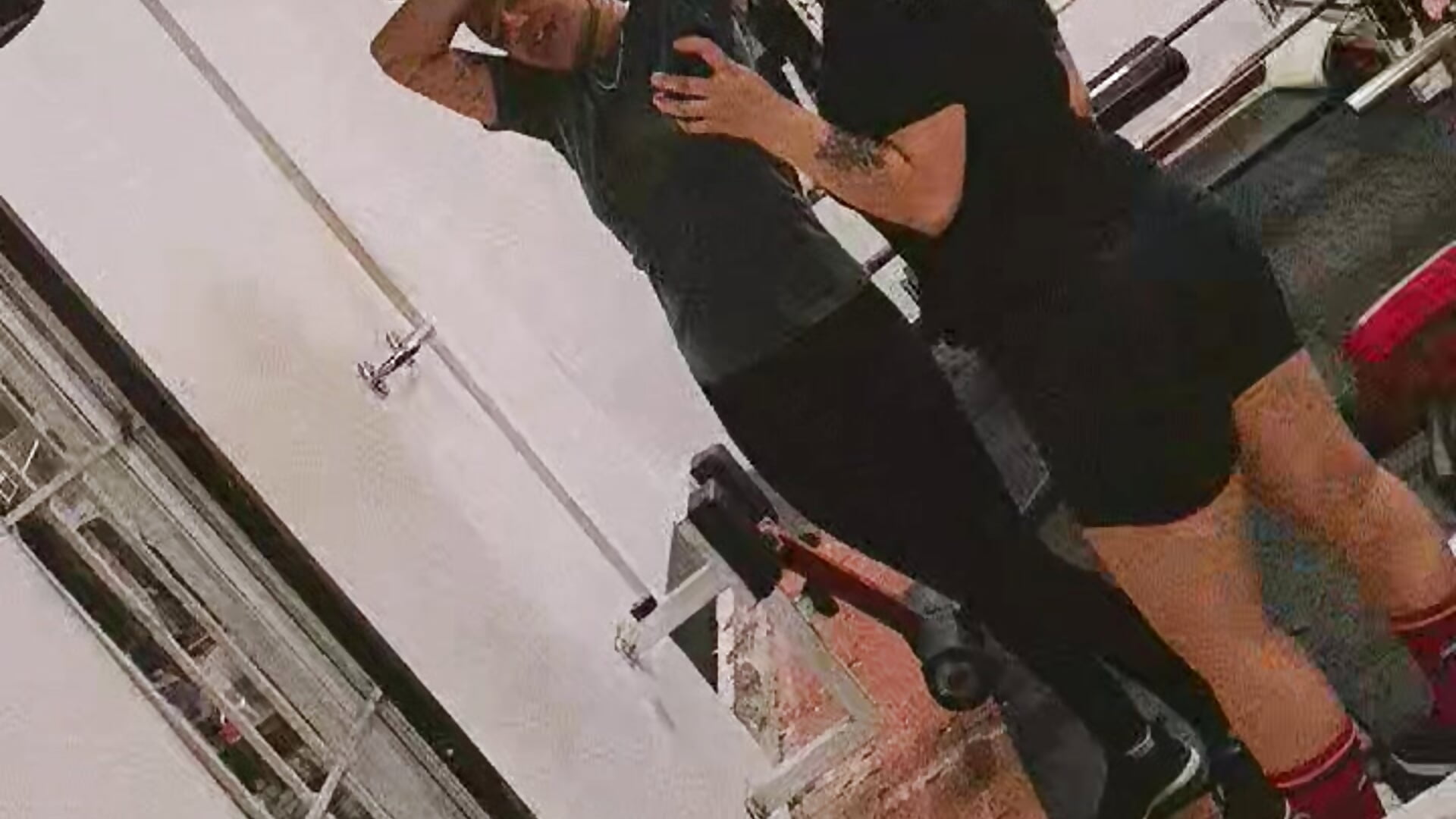 Training - video by ElectricNights cam model