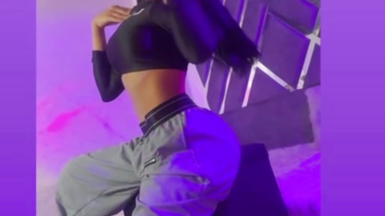 Kisesss - video by pocahontasweetss03 cam model