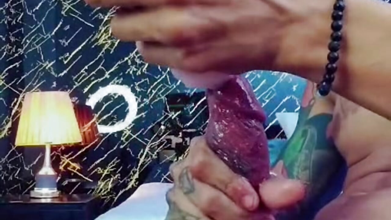 Oil And Get Hard To Enter Your Ass