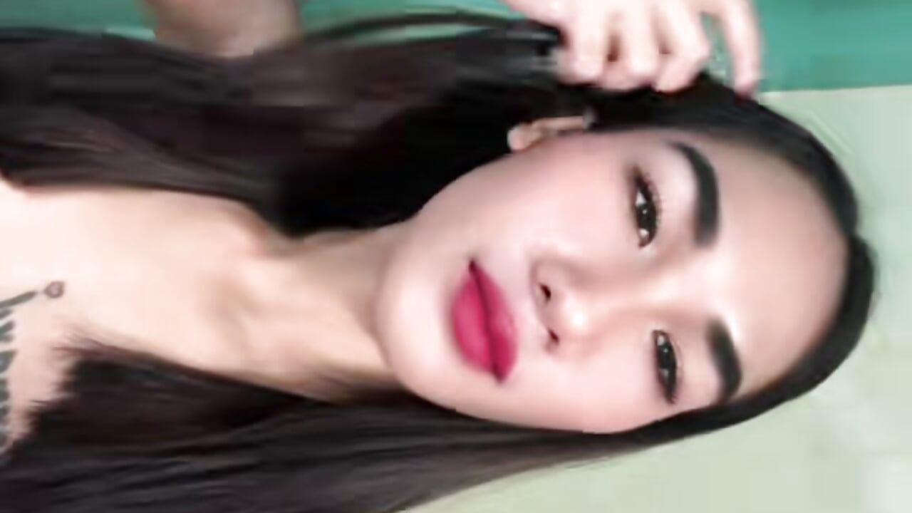 🪬 - video by FreakyMariah26 cam model