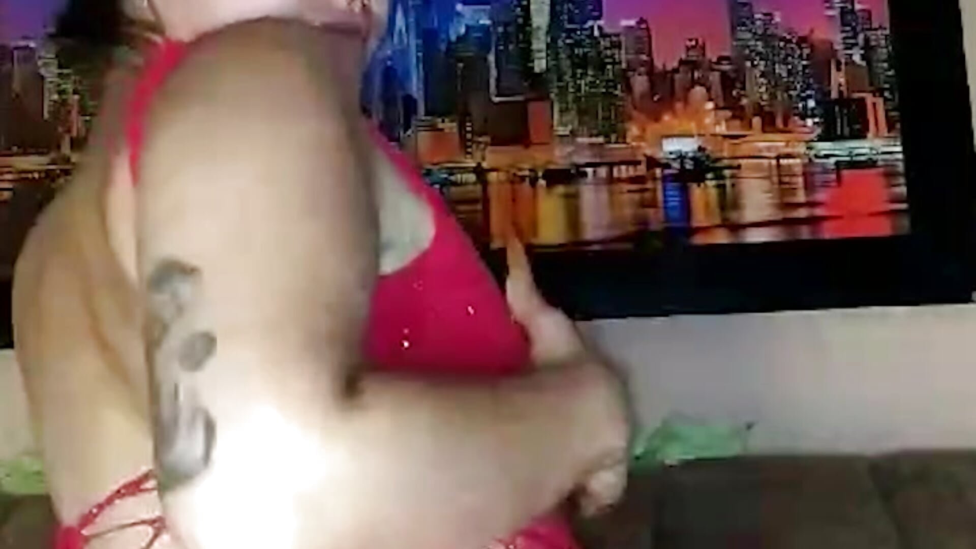 2025-02-08 22-43-08– miss_tatta kameramodell videója