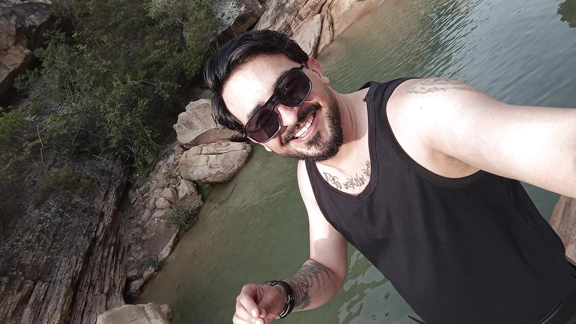 Yoo - video by peneerect2