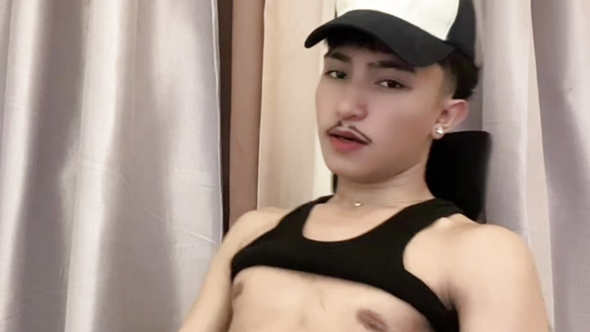 Asiancutiexx – Aktuellstes Video des Cam-Models 514